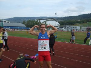 Askøyrekord av Vegard på 200m under Veidekkelekene på Lillehammer