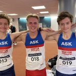 Trio i kl. 18/19 år som alle perset på 800 m. Oskar Engelsen Natland (f.v.), Sigve Lillebø og Tobias Engelsen Natland.